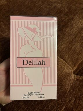 Elila Delilah Perfume in Soft Pink and Cream Box